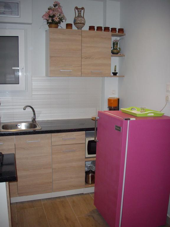 Lilly'S Appartments Atenas Habitación foto
