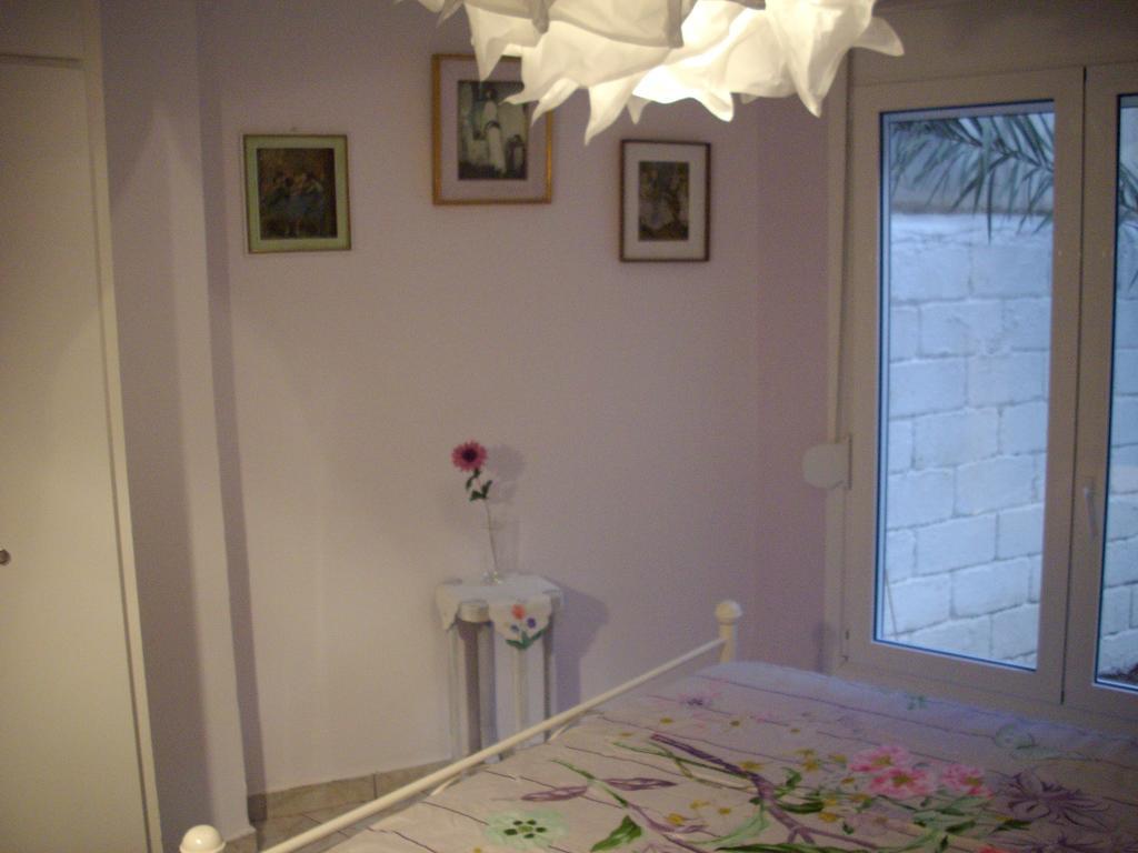 Lilly'S Appartments Atenas Habitación foto